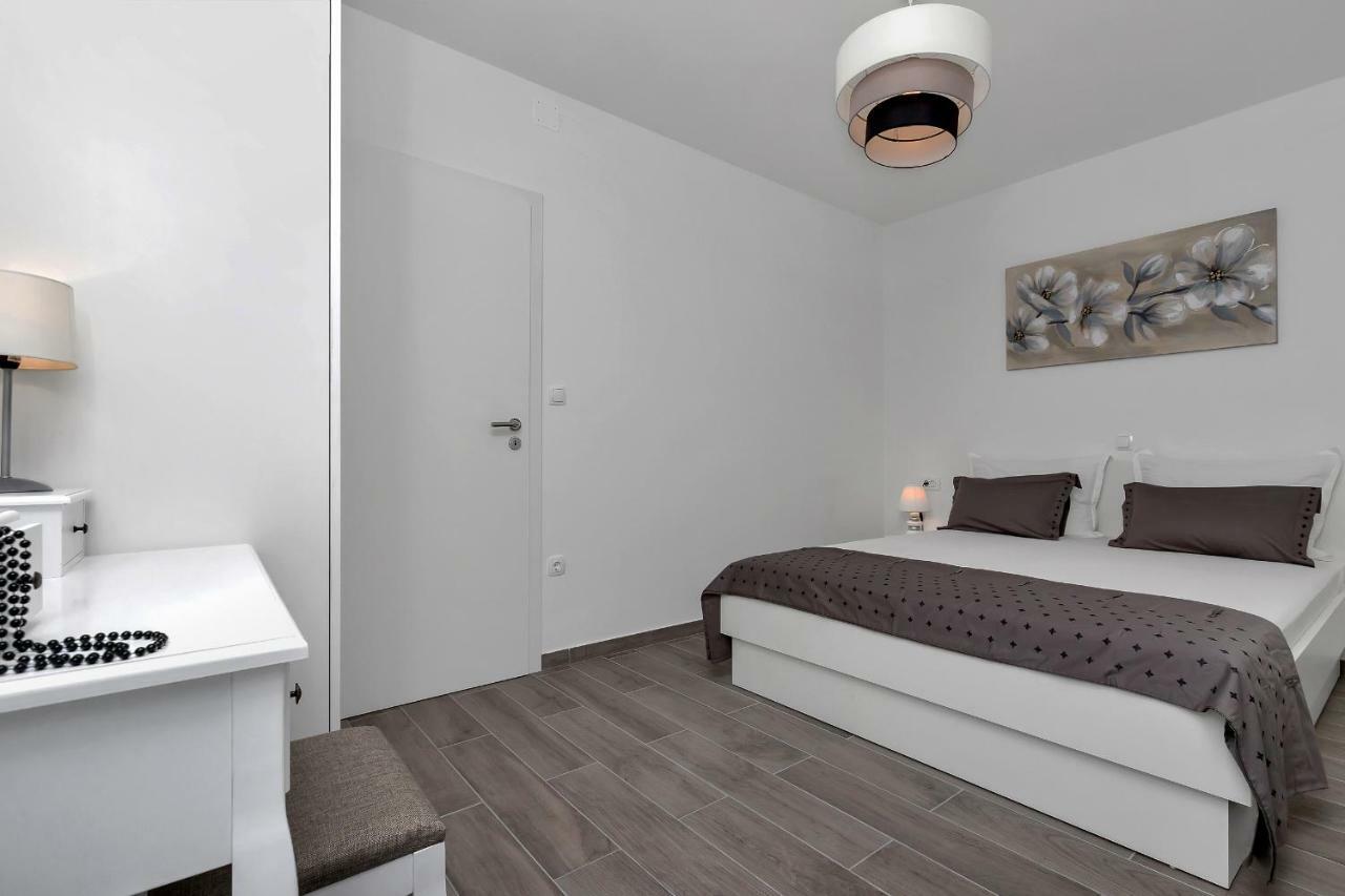 Apartment Kate Podgora Eksteriør bilde