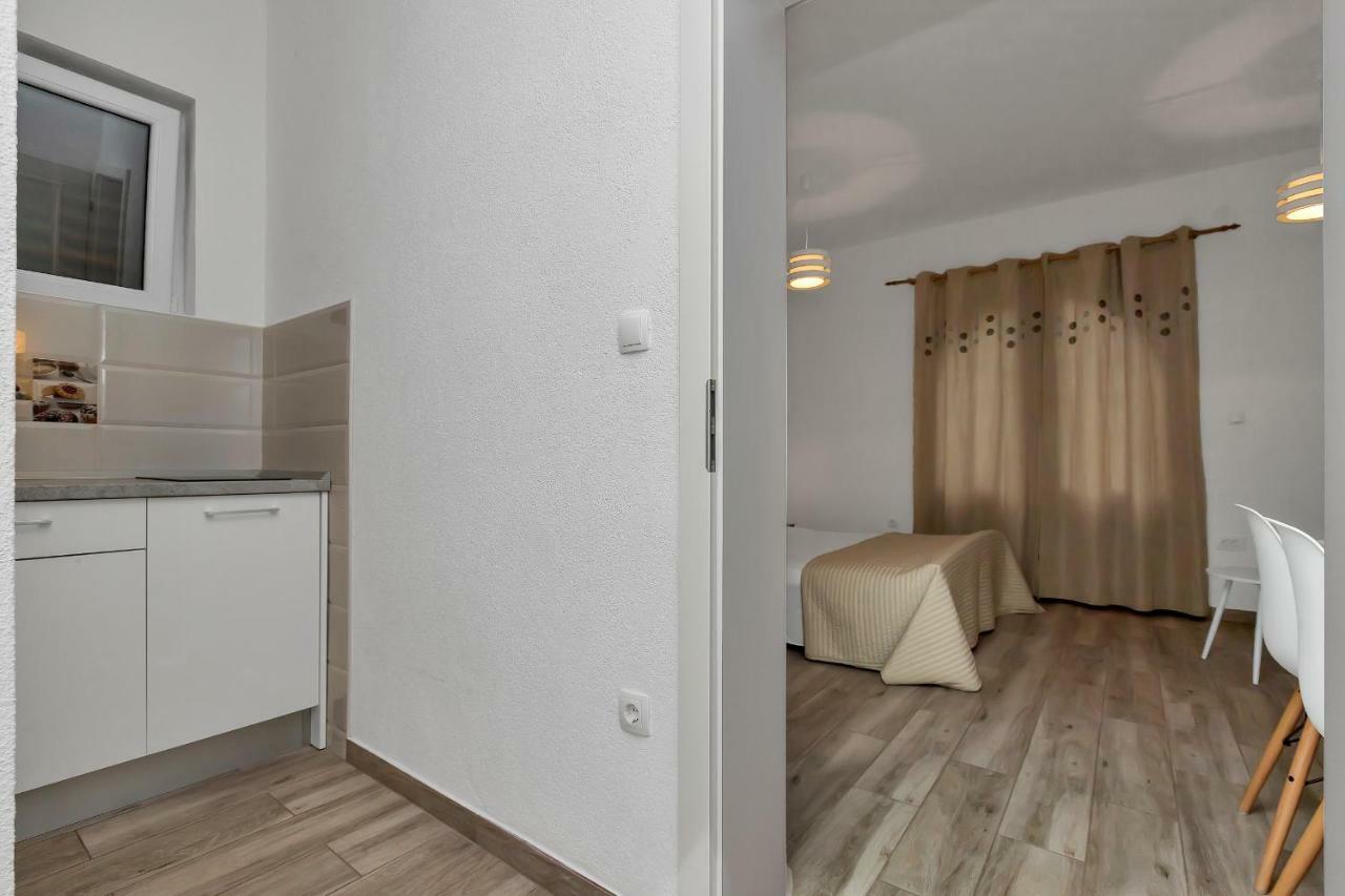 Apartment Kate Podgora Eksteriør bilde